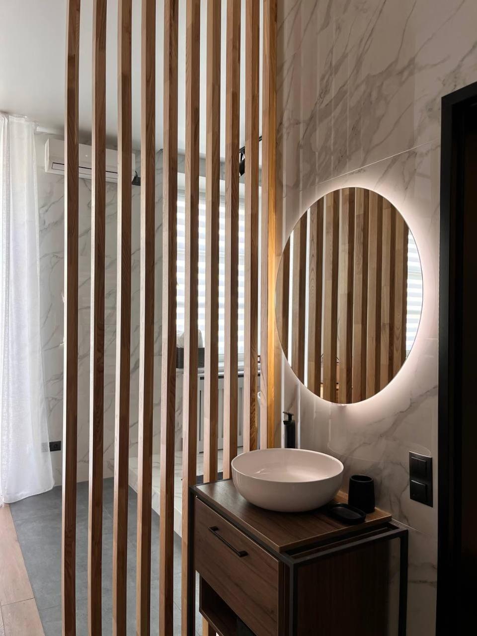 نمبر 21 باي دي بي آي 4*
