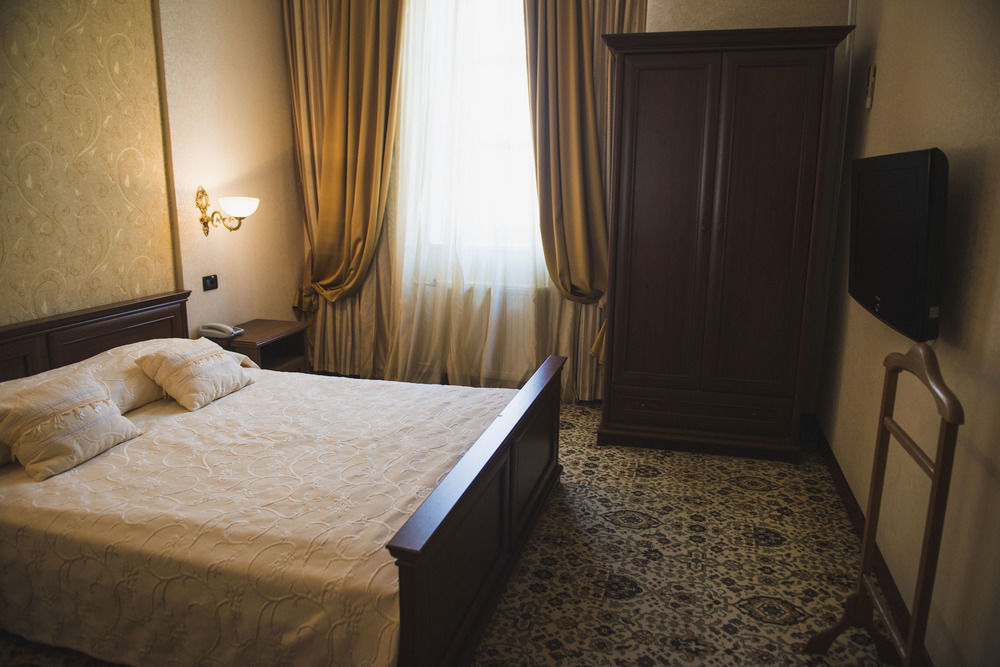 نمبر 21 باي دي بي آي 4*